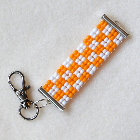 Tennessee checkerboard bead keychain / bag charm, handmade, orange/white - Picture 1 of 4